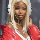 Hung Black Shemale Top or Bottom for Albany Gentleman ๐